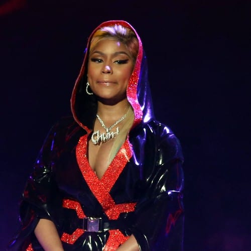 Nicki Minaj Was Consoled By Beyonce After Onstage Wardrobe Malfunction